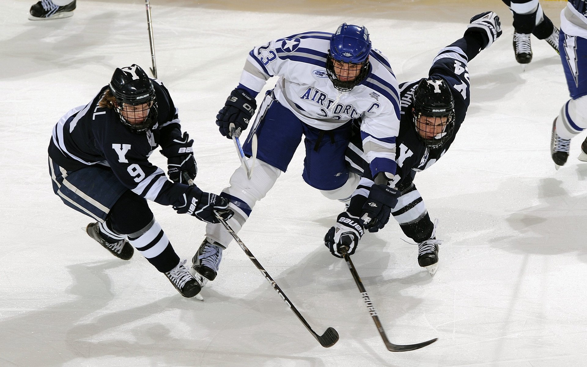 听球员讲故事：那些球场外的温暖瞬间，球场上的温暖