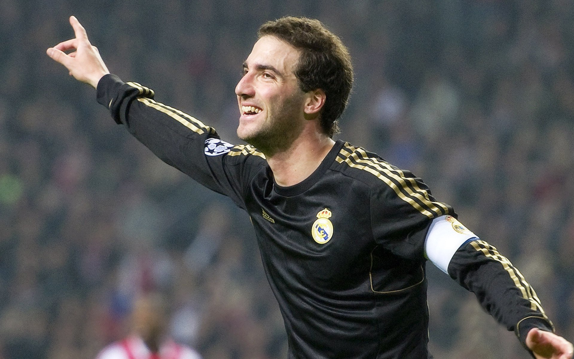 德甲攻守激烈：节奏快，精彩不断！，德甲德甲